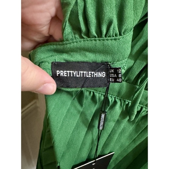 Pretty Little Thing Women Romper Playsuit Green Pleated Plunge Long Sleeve UK 12 - Picture 11 of 12